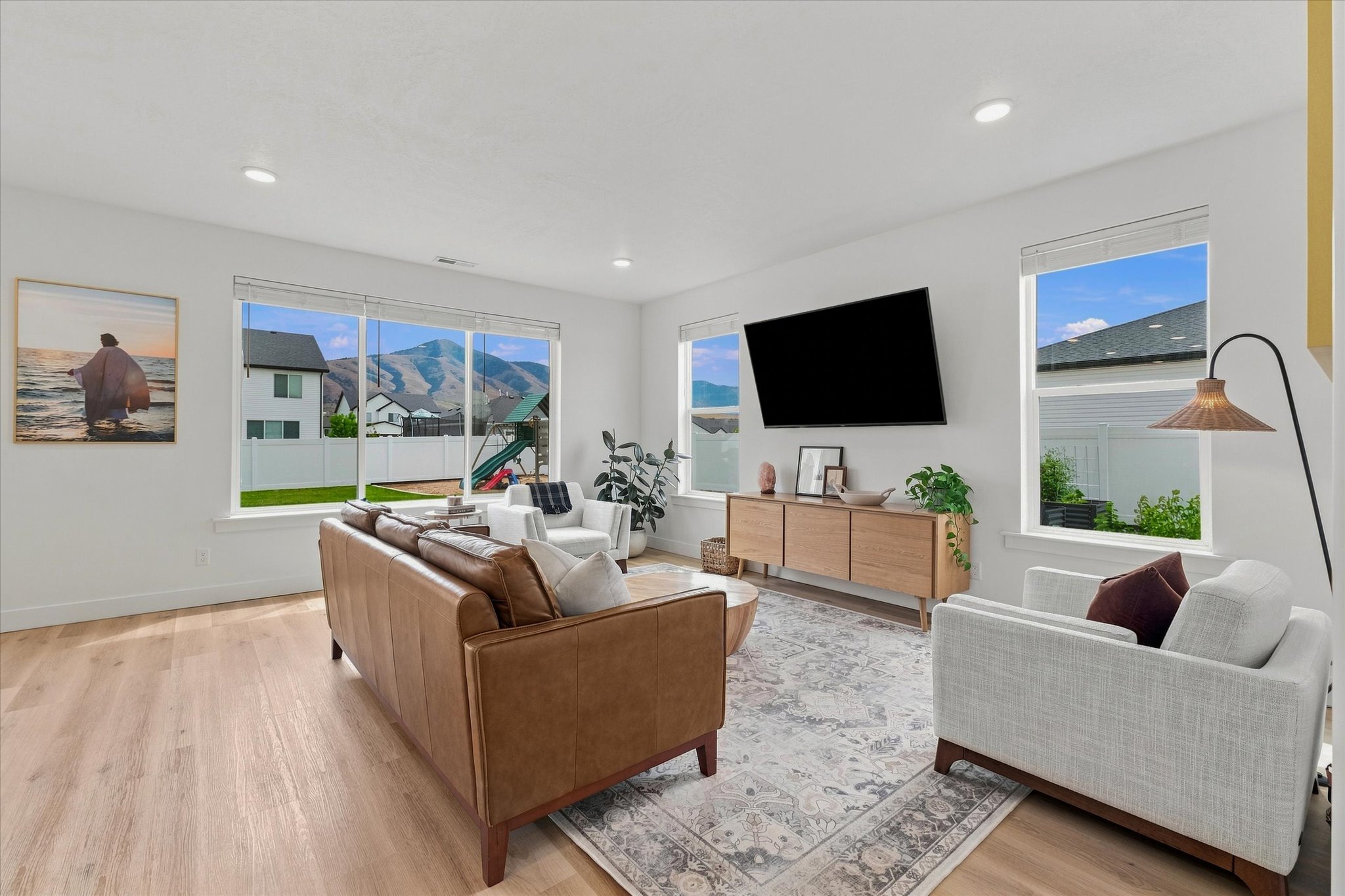 571 S 690 E, Hyrum, UT 84319 — additional view